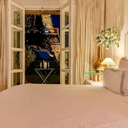 Eiffel Tower View Gem With Ac Appartamento