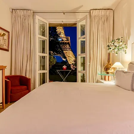 Apartment Eiffel Tower View Gem With Ac Paris